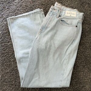 Abercrombie & Fitch The Slouchy Jeans